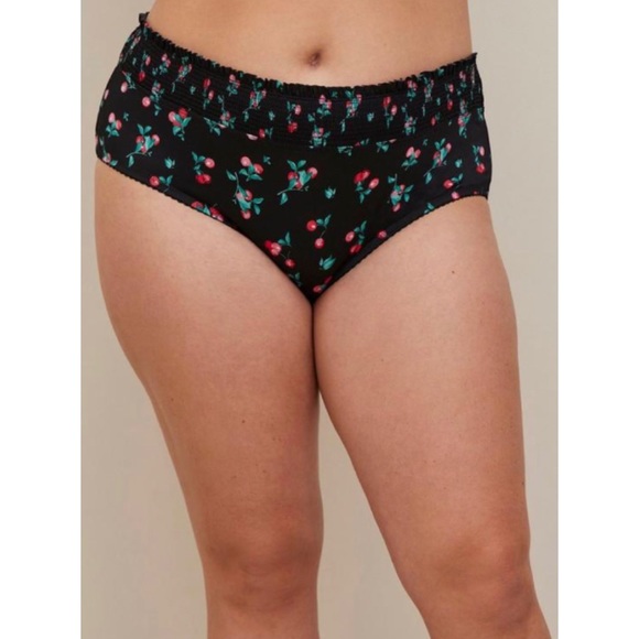 🆕 🍒 Black Cherries Microfibre Smocked Hipster Panty 2 2X 18 20 NWT Torrid New! - Picture 2 of 4